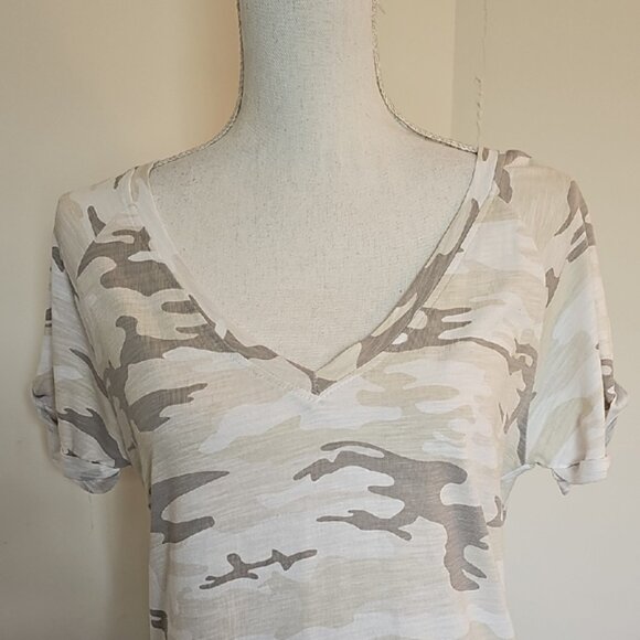 Camouflage V-Neck Women Top - Picture 2 of 4